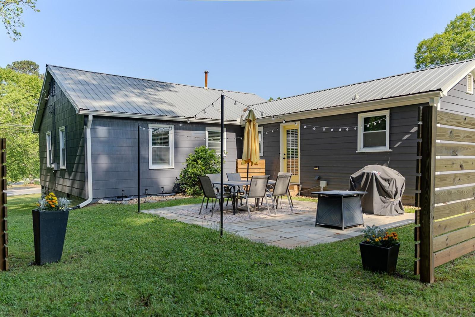 Blue Bungalow W/ Free Golf Cart 1/2 Mi From Square Covington Exterior photo